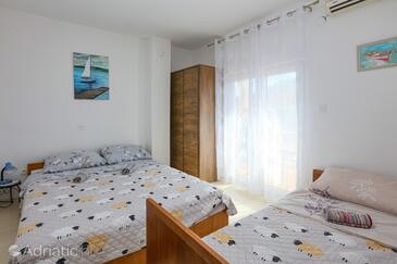 Apartmány s parkovištěm Grebaštica (Šibenik) - 24821