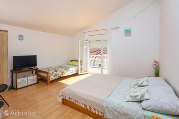 Apartmány s parkovištěm Grebaštica (Šibenik) - 24821