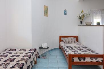 Apartmány s parkovištěm Grebaštica (Šibenik) - 24821