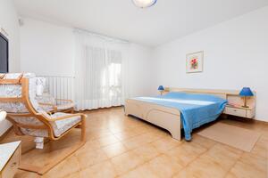 Dvosobni apartman Rovinj (A-24823-a(