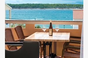 2-Zimmer-Ferienwohnung Banjol, Rab (A-24825-c(