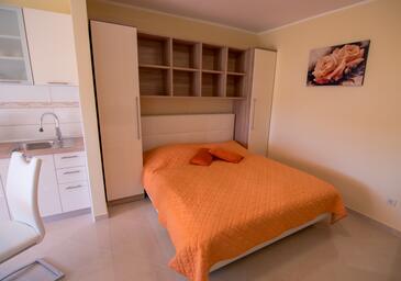 Appartamenti accanto al mare Banjol, Arbe - Rab - 24825