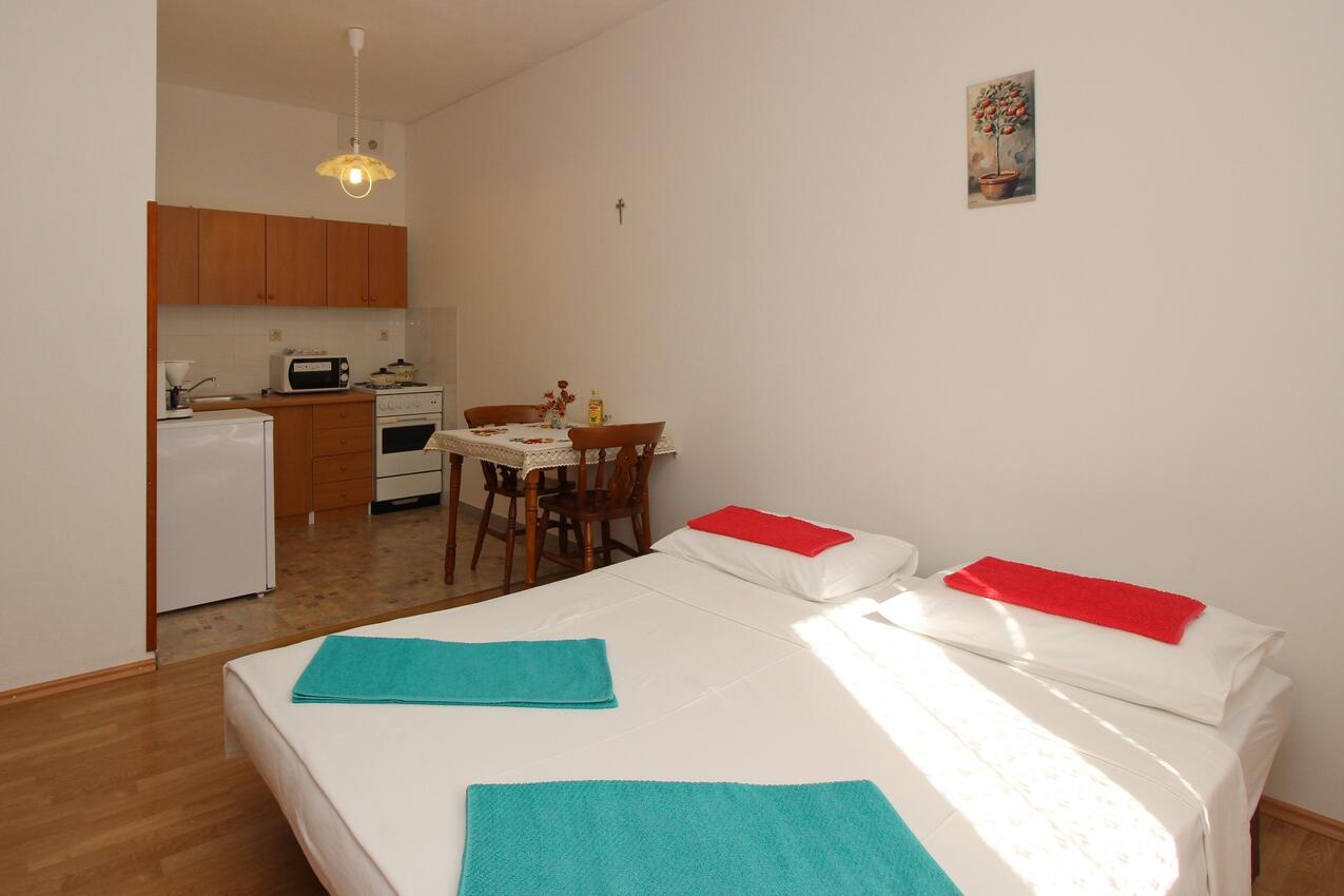 Apartmaji s parkingom Punat, Krk - 24845