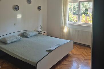 Apartments by the sea Slatine, Čiovo - 24846