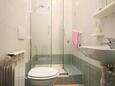 Punat, Salle de bain dans l’hébergement en type room, WiFi.