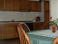 Punat, Кухня в розміщенні типу apartment, WiFi.