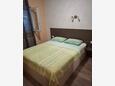 Supetarska Draga - Gonar, Spavaća soba 2 u smještaju tipa apartment, kućni ljubimci dozvoljeni i WiFi.
