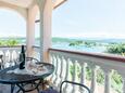 Supetarska Draga - Gonar, Balcony in the apartment, (pet friendly) and WiFi.