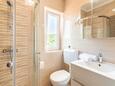 Supetarska Draga - Gonar, Bathroom in the apartment, (pet friendly) and WiFi.