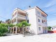 Supetarska Draga - Gonar, Rab, Objekt 24851 - Apartmani blizu mora sa pješčanom plažom.