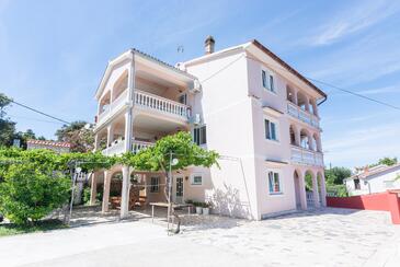 Supetarska Draga - Gonar, Rab, Objekt 24851 - Apartmani blizu mora sa pješčanom plažom.