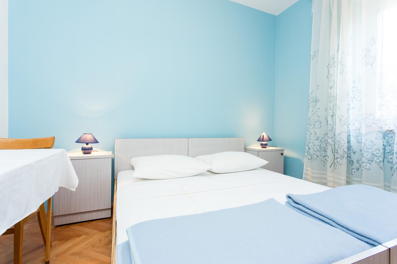 Apartments with parking space Punat, Krk - 24852