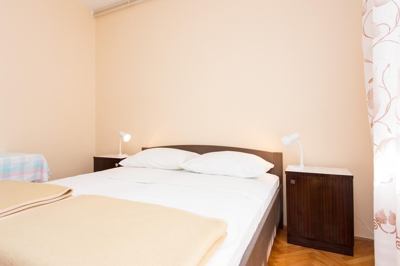 Apartments with parking space Punat, Krk - 24852