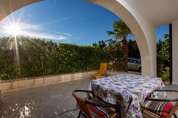 Two bedroom apartment Punat, Krk (A-24854-a(