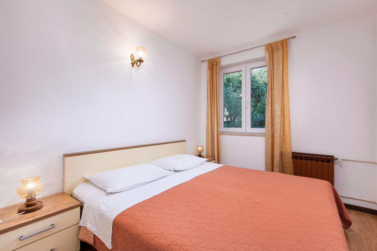 Apartmanok parkolóhellyel Punat, Krk - 24854