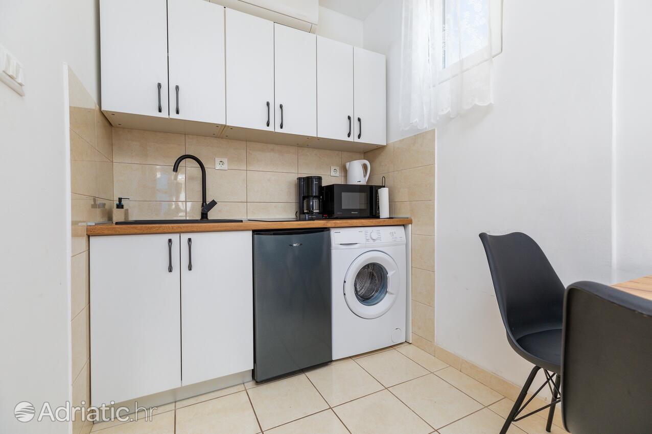 Apartamentos con parking Podaca, Makarska - 24856