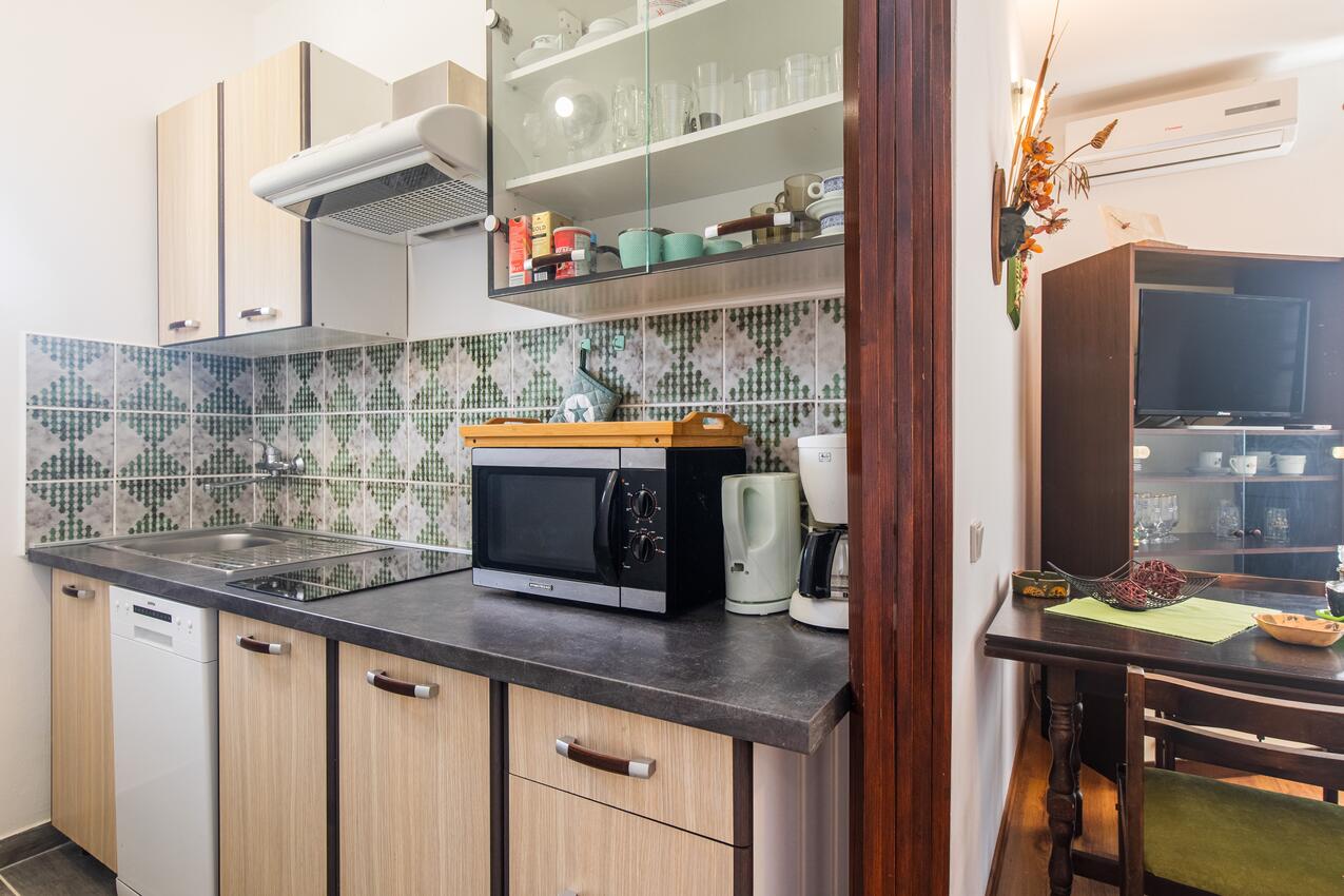 Apartments with parking space Punat, Krk - 24859