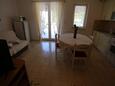 Punat, Camera di soggiorno nell'alloggi del tipo apartment, condizionatore disponibile e WiFi.
