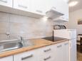 Punat, Кухня в розміщенні типу apartment, WiFi.