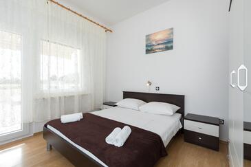 Ferienwohnungen mit Parkplatz Punat, Krk - 24864