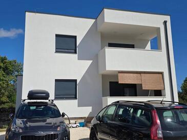 Apartmani s parkingom Loborika, Pula - 24868 Adriatic.hr