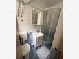 Drašnice, Bathroom in the studio-apartment, WiFi.