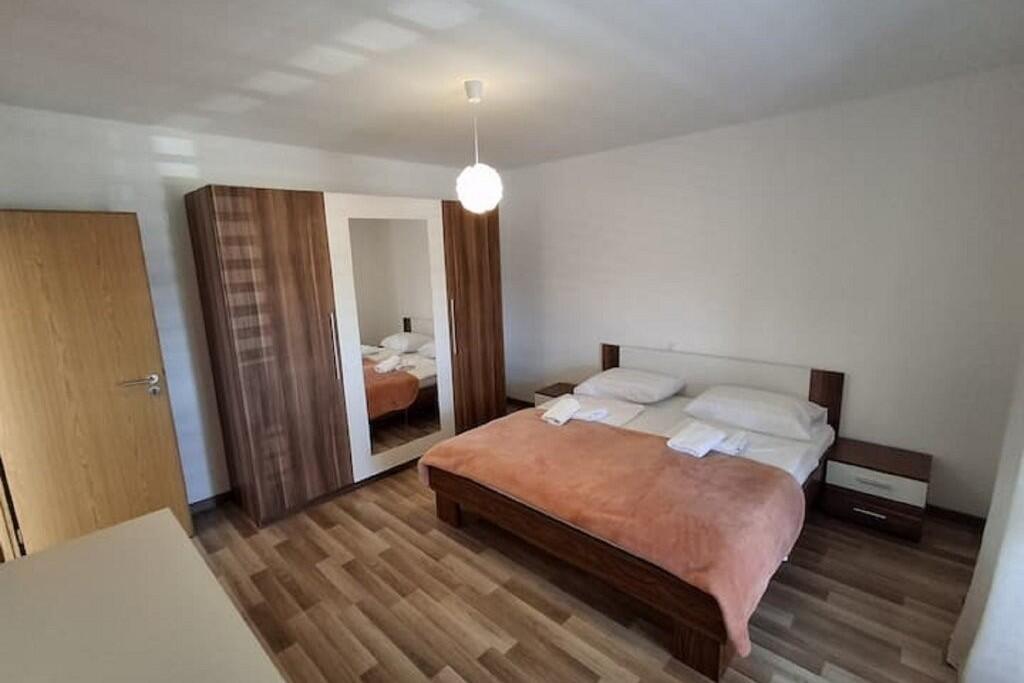 Apartments with parking space Radašinovci, Biograd - 24870