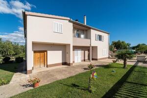 Апартаменти з паркуванням Радашиновці - Radašinovci, Біоград - Biograd - 24870