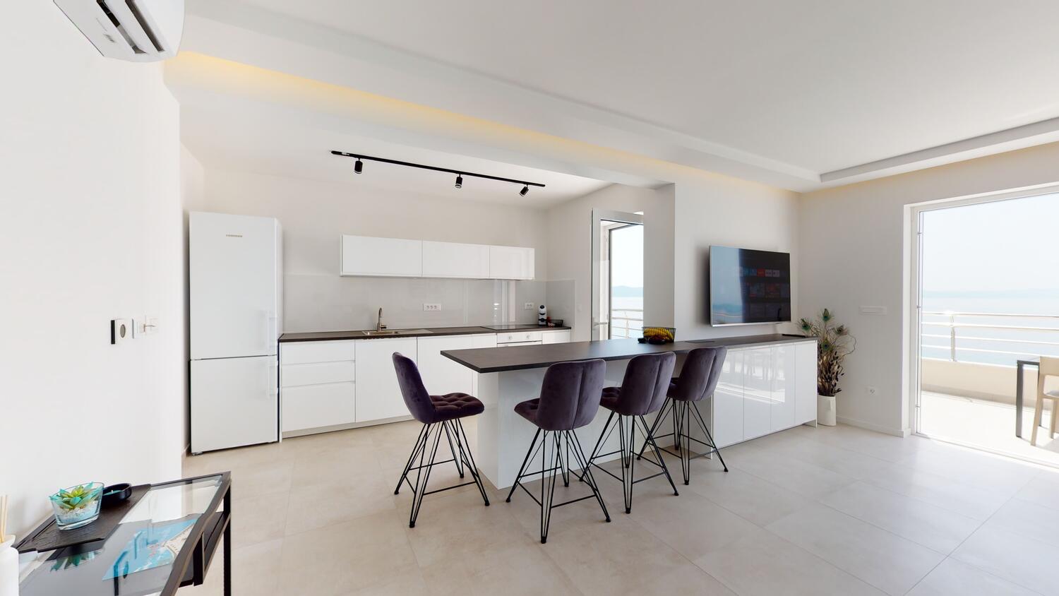 Ferienwohnungen am Meer Tucepi, Makarska - 24873