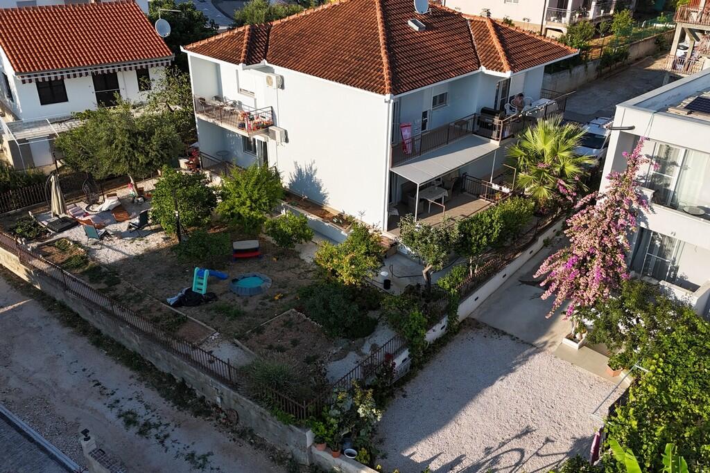Ferienwohnungen mit Parkplatz Seget Vranjica, Trogir - 24874