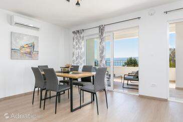 Familienferienwohnungen am Meer Duce (Omis) - 24876