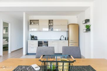 Appartements pour la famille, près de la mer Duce, Omis - 24876