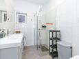 Duće, Ванная комната 1 в размещении типа apartment, WiFi.