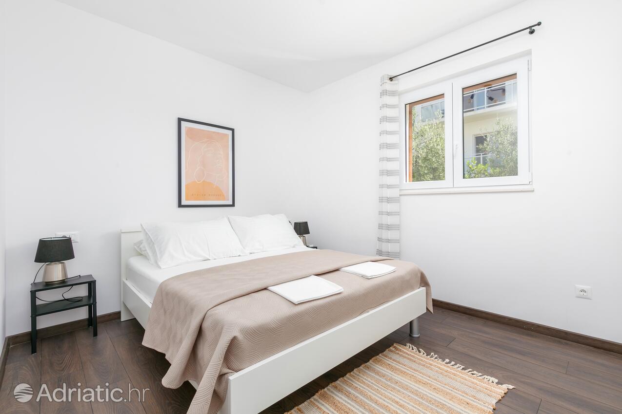 Family friendly seaside apartments Duće, Omiš - 24876