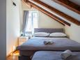 Schlafzimmer 2 Omiš, Schlafzimmer 2 in folgender Unterkunftsart apartment, WiFi.