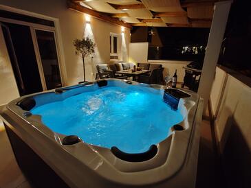 Apartamente lângă mare Omis - 24878 Adriatic.hr