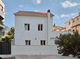 Omiš, Omiš, Объект 24878 - Дом для отдыха вблизи моря с песчаным пляжем.