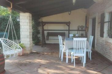 Feriehus med parkering Belavici, Marcana - 24884