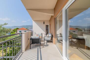 Three bedroom apartment Podstrana, Split (A-24885-a)