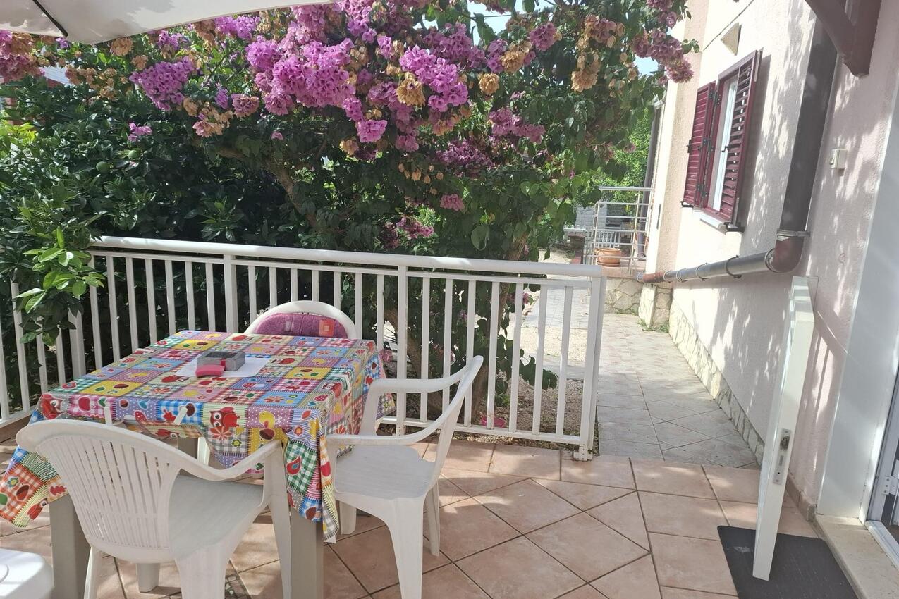 Apartments with parking space Artatore, Lošinj - 24890