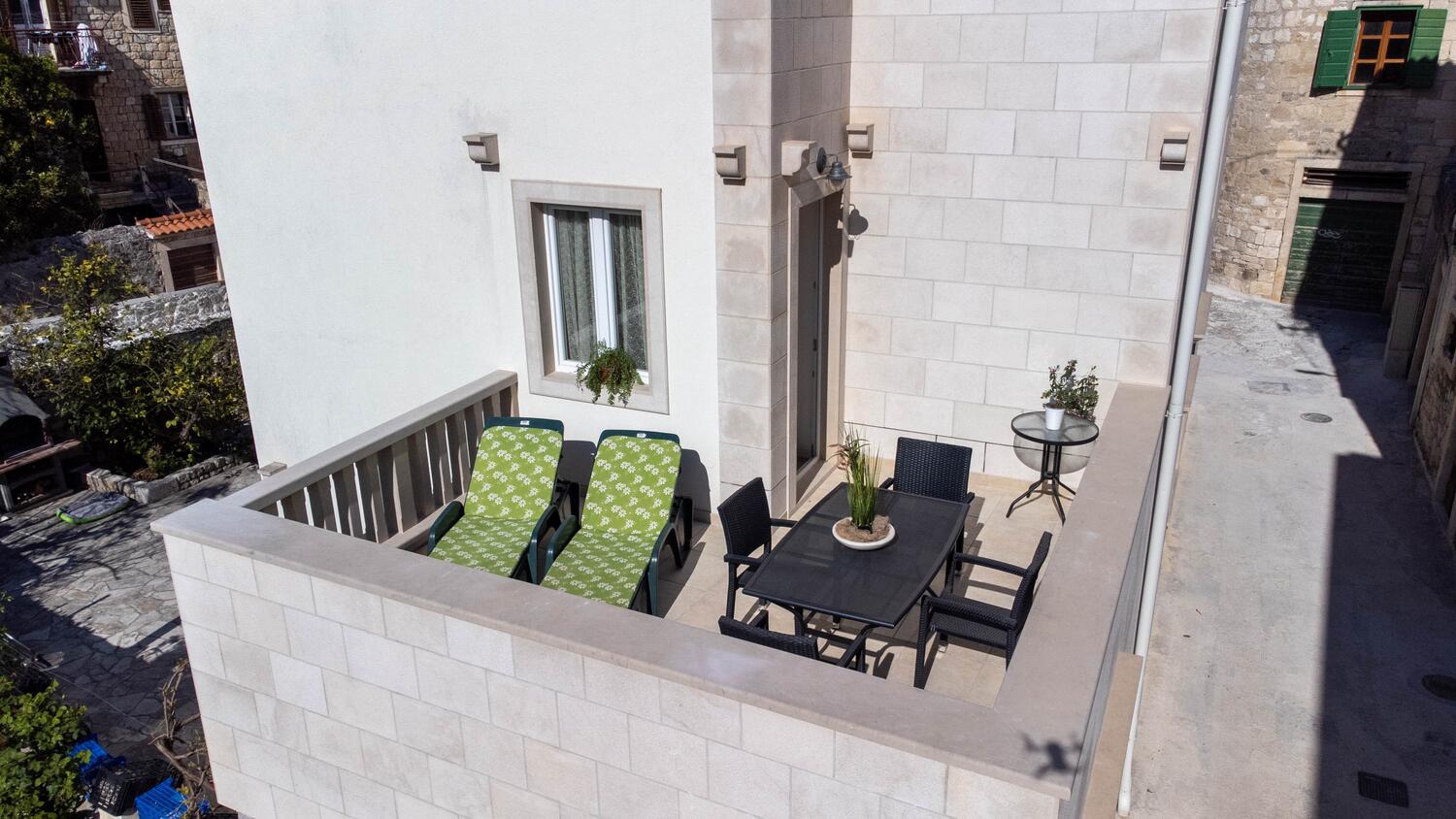 Apartamentos junto al mar Postira, Brac - 24897