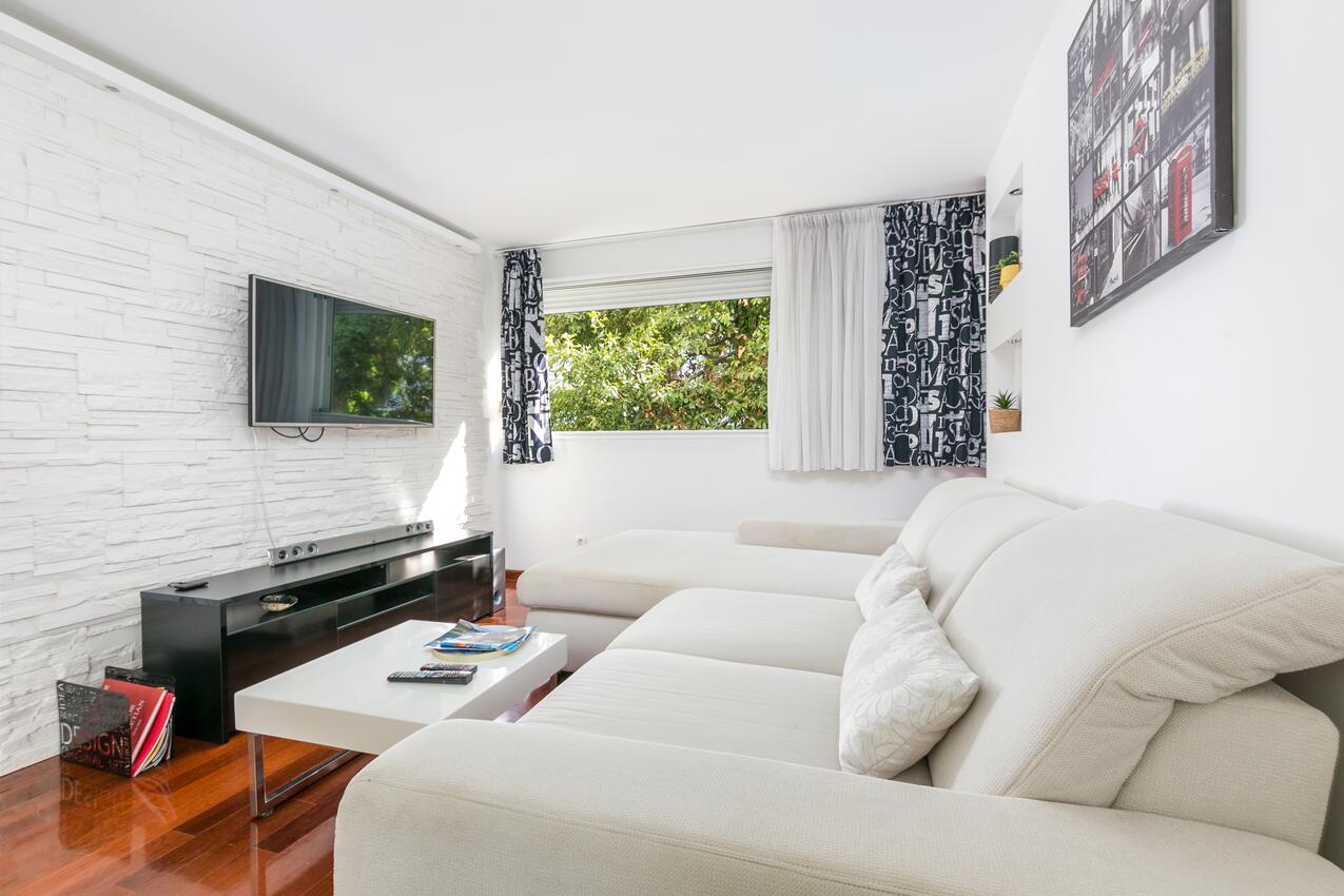 Jednosobni apartman Split (A-24912-a)