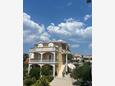 Vodice, Vodice, Объект 24913 - Апартаменты с галечным пляжем.