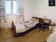 Kaštel Štafilić, Soverom 1 i overnattingstype apartment, WiFi.