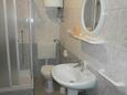Valbandon, Salle de bain dans l’hébergement en type apartment, WiFi.