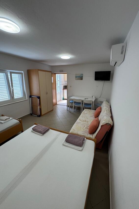 Apartments with parking space Trpanj, Pelješac - 24922