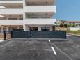Trogir, Trogir, Aparcamiento 24927 - Apartamentos con una playa de guijarros.