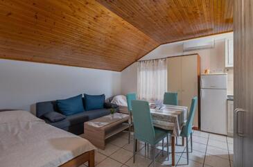 Rijeka, Stue i overnattingstype studio-apartment, klimaanlegg tilgjengelig jeg WiFi.