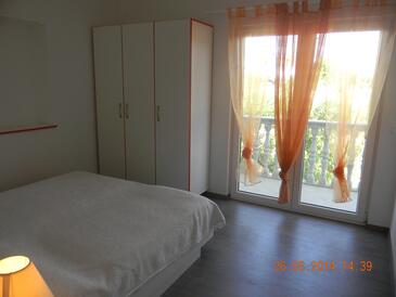 Apartmanok parkolóhellyel Grebastica, Sibenik - 24934