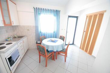 Vodice, Spisestue i overnattingstype apartment, WiFi.